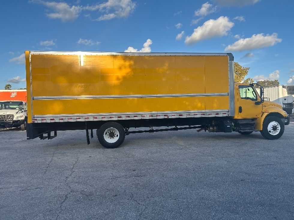 Medium Duty Box Truck-Light and Medium Duty Trucks-International-2021-MV607-Medley-FL-232,804\n\t\tmiles-$ 37,500 - Image 15