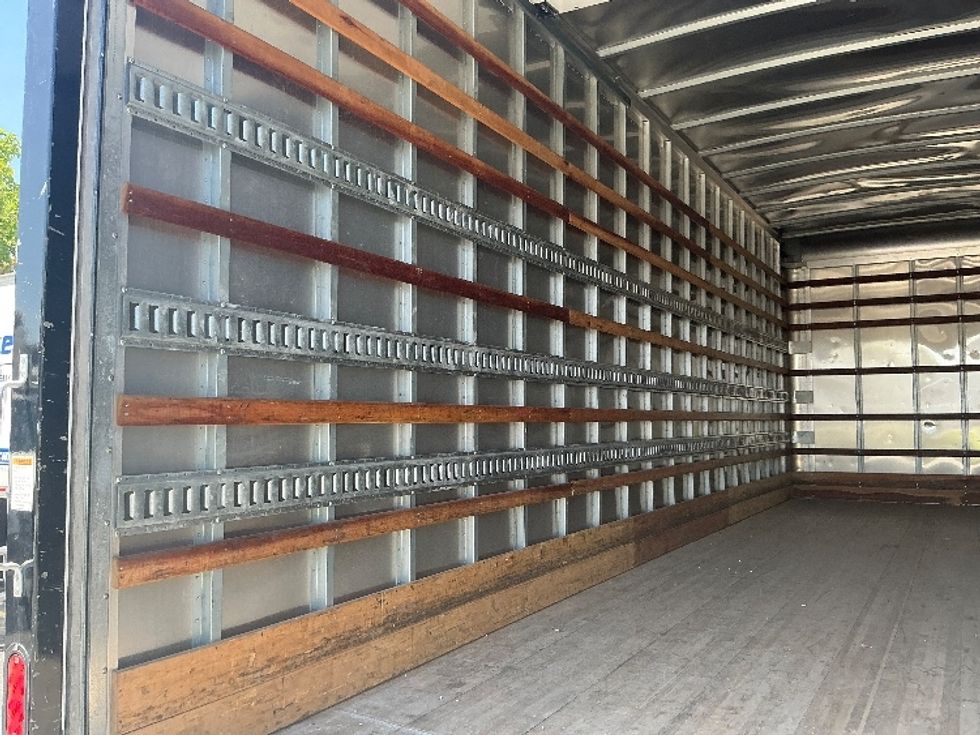 Medium Duty Box Truck-Light and Medium Duty Trucks-International-2021-MV607-Medley-FL-59,257\n\t\tmiles-$ 71,750 - Image 11