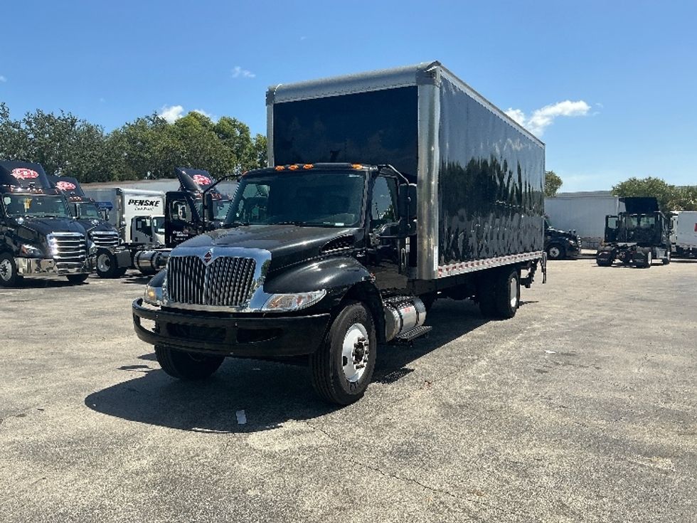 Medium Duty Box Truck-Light and Medium Duty Trucks-International-2021-MV607-Medley-FL-59,257\n\t\tmiles-$ 71,750 - Image 3