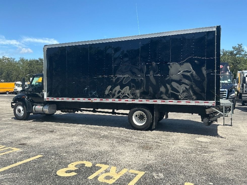 Medium Duty Box Truck-Light and Medium Duty Trucks-International-2021-MV607-Medley-FL-59,257\n\t\tmiles-$ 71,750 - Image 4