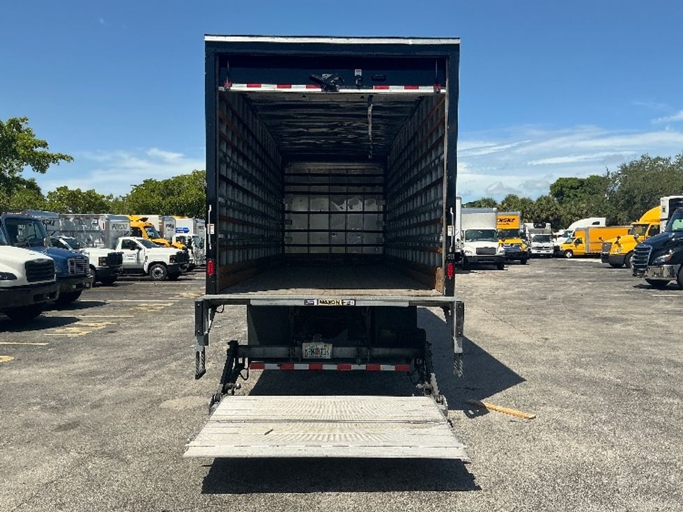 Medium Duty Box Truck-Light and Medium Duty Trucks-International-2021-MV607-Medley-FL-59,257\n\t\tmiles-$ 71,750 - Image 9