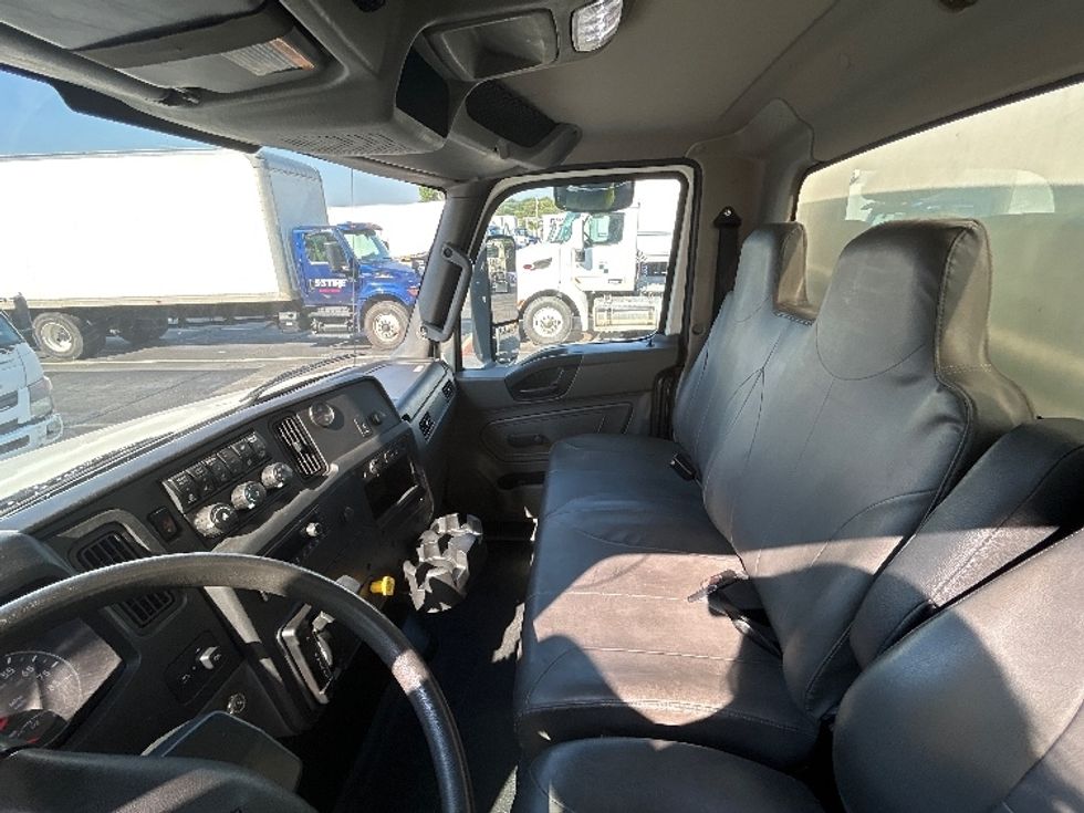 Medium Duty Box Truck-Light and Medium Duty Trucks-International-2021-MV607-Memphis-TN-158,197\n\t\tmiles-$ 63,750 - Image 18