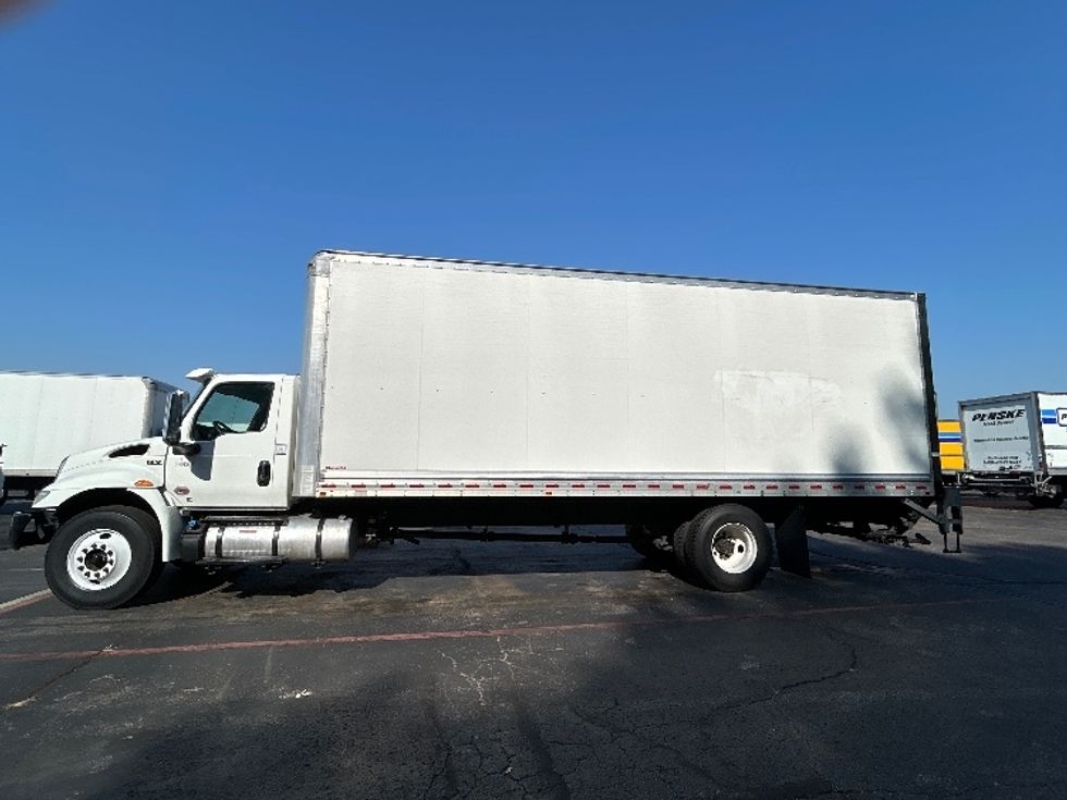 Medium Duty Box Truck-Light and Medium Duty Trucks-International-2021-MV607-Memphis-TN-158,197\n\t\tmiles-$ 63,750 - Image 4