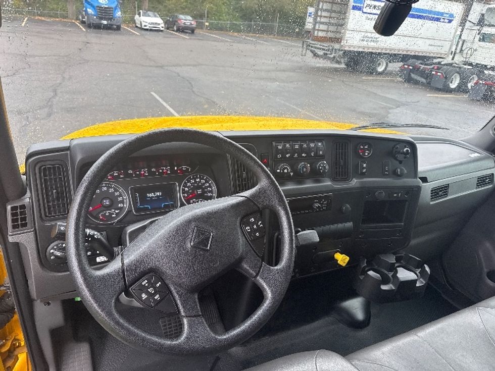 Medium Duty Box Truck-Light and Medium Duty Trucks-International-2021-MV607-Memphis-TN-165,800\n\t\tmiles-$ 41,500 - Image 17