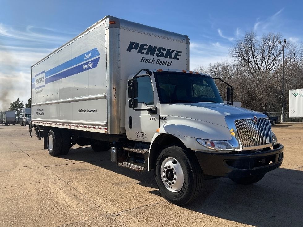 Medium Duty Box Truck-Light and Medium Duty Trucks-International-2021-MV607-Memphis-TN-188,996\n\t\tmiles-$ 55,000 - Image 1