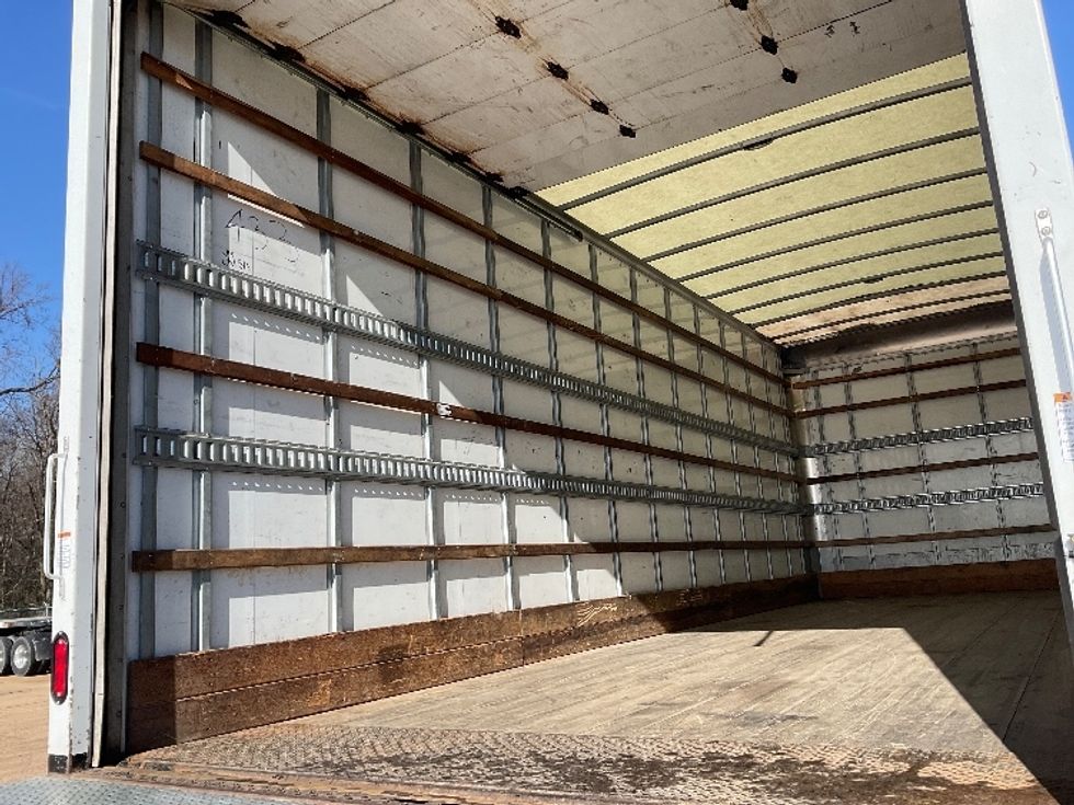 Medium Duty Box Truck-Light and Medium Duty Trucks-International-2021-MV607-Memphis-TN-188,996\n\t\tmiles-$ 55,000 - Image 11