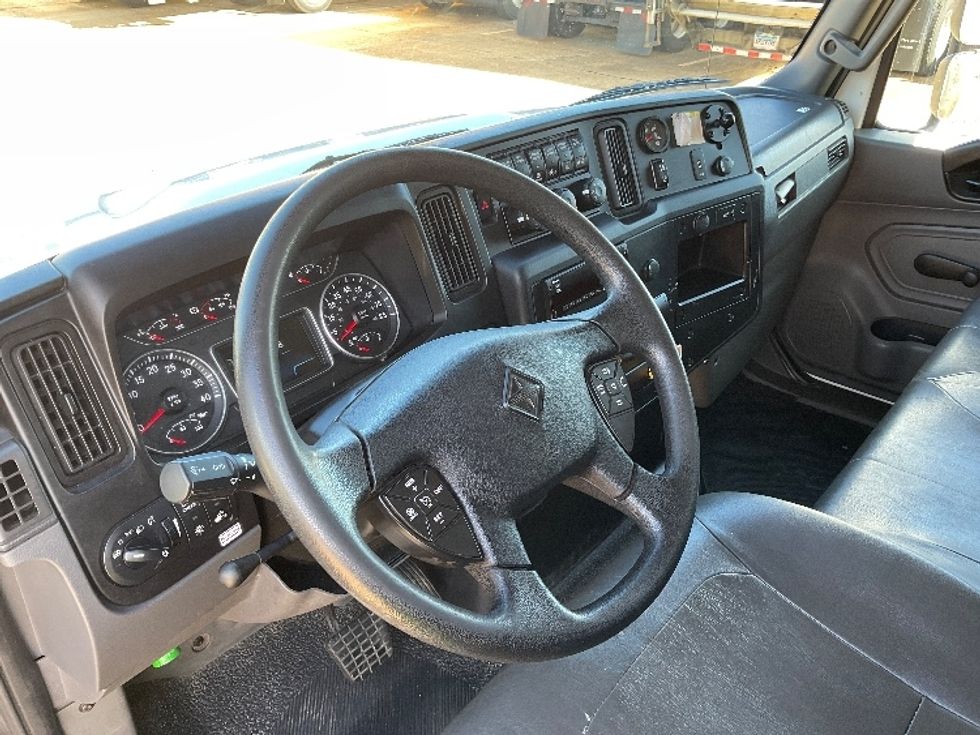 Medium Duty Box Truck-Light and Medium Duty Trucks-International-2021-MV607-Memphis-TN-188,996\n\t\tmiles-$ 55,000 - Image 17