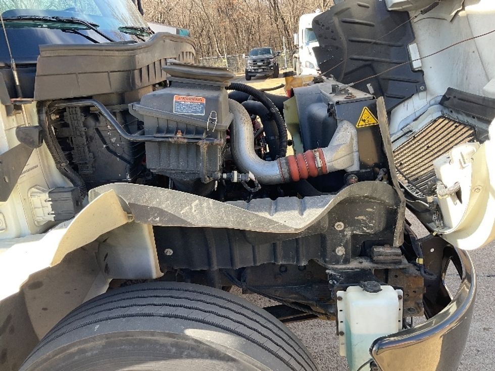 Medium Duty Box Truck-Light and Medium Duty Trucks-International-2021-MV607-Memphis-TN-188,996\n\t\tmiles-$ 55,000 - Image 22