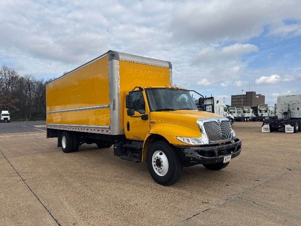 Medium Duty Box Truck-Light and Medium Duty Trucks-International-2021-MV607-Memphis-TN-197,637\n\t\tmiles-$ 42,500 - Image 1