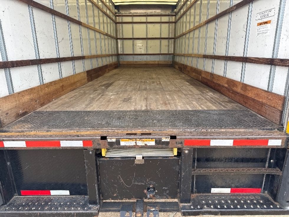 Medium Duty Box Truck-Light and Medium Duty Trucks-International-2021-MV607-Memphis-TN-197,637\n\t\tmiles-$ 42,500 - Image 10