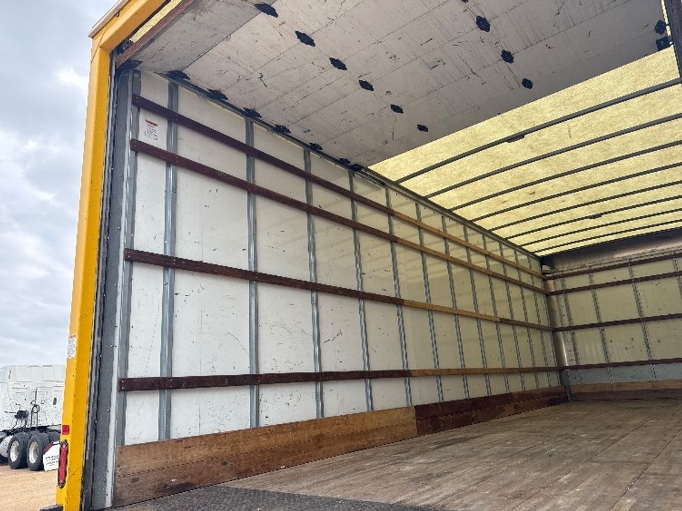 Medium Duty Box Truck-Light and Medium Duty Trucks-International-2021-MV607-Memphis-TN-197,637\n\t\tmiles-$ 42,500 - Image 11