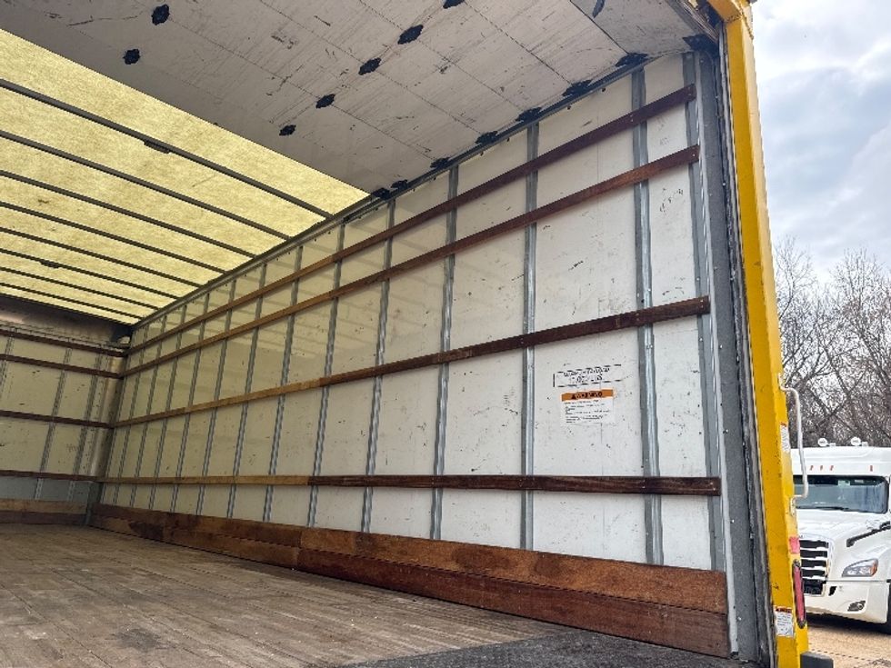 Medium Duty Box Truck-Light and Medium Duty Trucks-International-2021-MV607-Memphis-TN-197,637\n\t\tmiles-$ 42,500 - Image 12