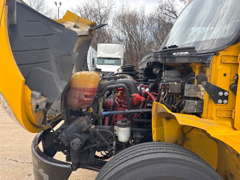 Medium Duty Box Truck-Light and Medium Duty Trucks-International-2021-MV607-Memphis-TN-197,637\n\t\tmiles-$ 42,500 - Image 24