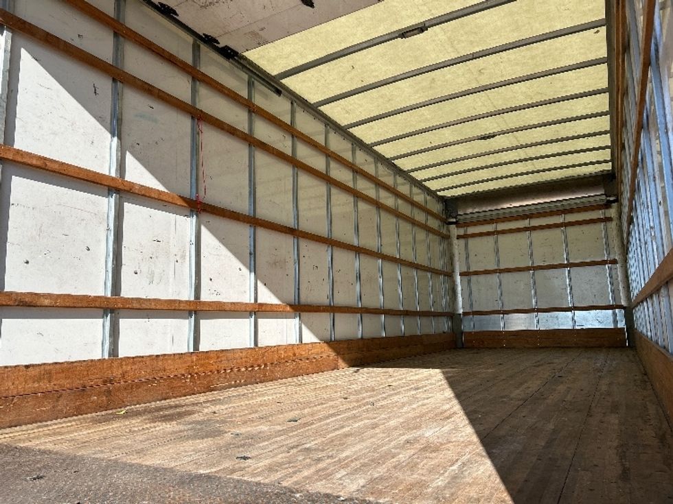 Medium Duty Box Truck-Light and Medium Duty Trucks-International-2021-MV607-Memphis-TN-200,136\n\t\tmiles-$ 42,250 - Image 10