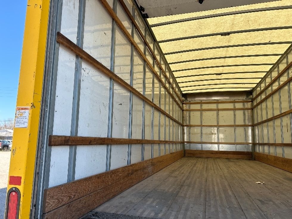 Medium Duty Box Truck-Light and Medium Duty Trucks-International-2021-MV607-Memphis-TN-209,078\n\t\tmiles-$ 41,000 - Image 11