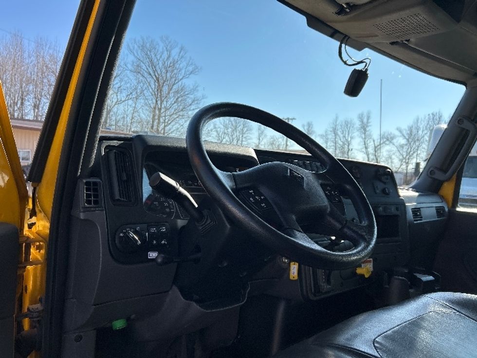 Medium Duty Box Truck-Light and Medium Duty Trucks-International-2021-MV607-Memphis-TN-209,078\n\t\tmiles-$ 41,000 - Image 17