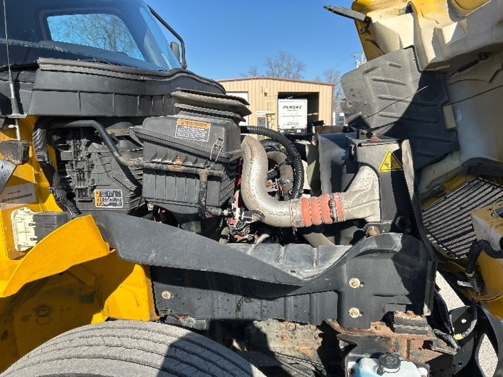 Medium Duty Box Truck-Light and Medium Duty Trucks-International-2021-MV607-Memphis-TN-209,078\n\t\tmiles-$ 41,000 - Image 23