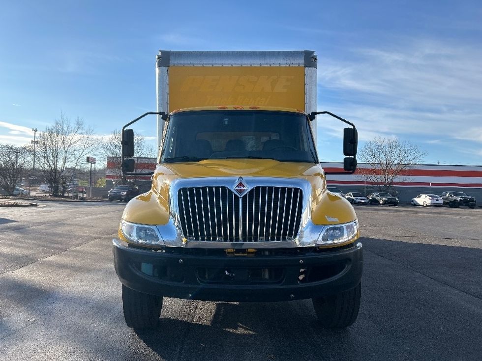 Medium Duty Box Truck-Light and Medium Duty Trucks-International-2021-MV607-Memphis-TN-216,469\n\t\tmiles-$ 40,000 - Image 2