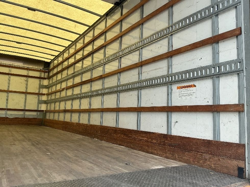 Medium Duty Box Truck-Light and Medium Duty Trucks-International-2021-MV607-Miami-FL-204,975\n\t\tmiles-$ 51,250 - Image 12