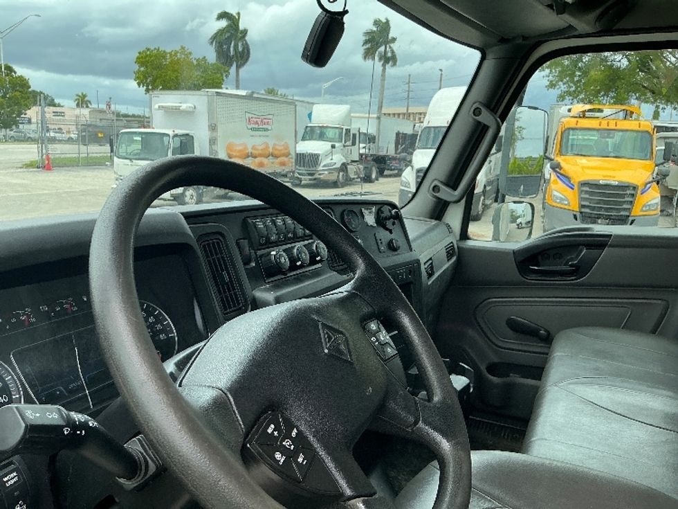Medium Duty Box Truck-Light and Medium Duty Trucks-International-2021-MV607-Miami-FL-204,975\n\t\tmiles-$ 51,250 - Image 17