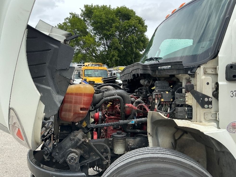 Medium Duty Box Truck-Light and Medium Duty Trucks-International-2021-MV607-Miami-FL-204,975\n\t\tmiles-$ 51,250 - Image 24