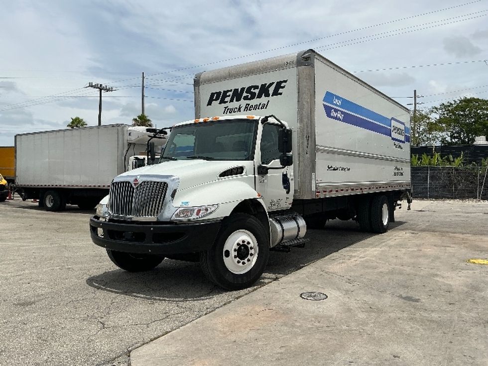 Medium Duty Box Truck-Light and Medium Duty Trucks-International-2021-MV607-Miami-FL-204,975\n\t\tmiles-$ 51,250 - Image 3