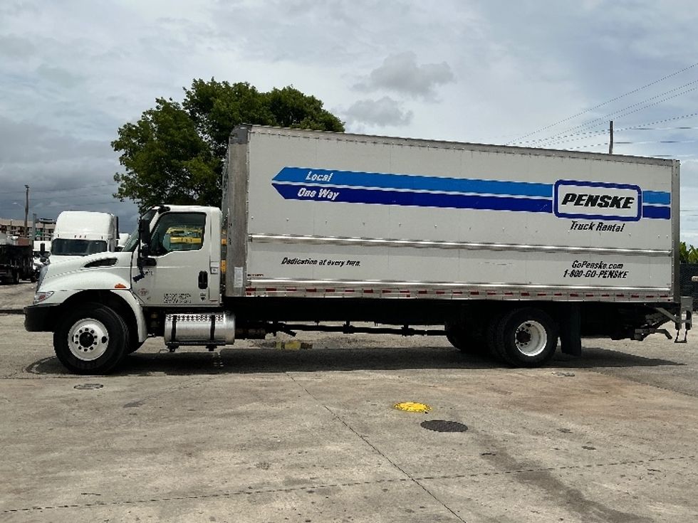 Medium Duty Box Truck-Light and Medium Duty Trucks-International-2021-MV607-Miami-FL-204,975\n\t\tmiles-$ 51,250 - Image 4