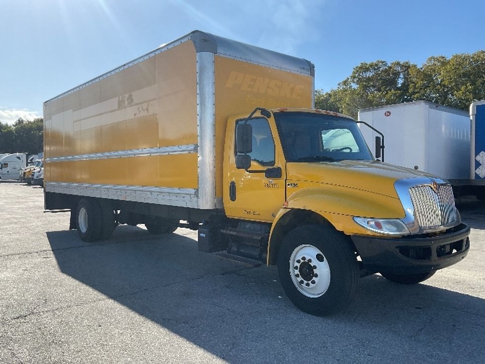 Medium Duty Box Truck-Light and Medium Duty Trucks-International-2021-MV607-Miami-FL-213,380\n\t\tmiles-$ 40,250 - Image 1
