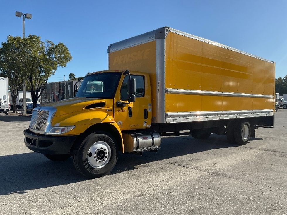 Medium Duty Box Truck-Light and Medium Duty Trucks-International-2021-MV607-Miami-FL-213,380\n\t\tmiles-$ 40,250 - Image 3