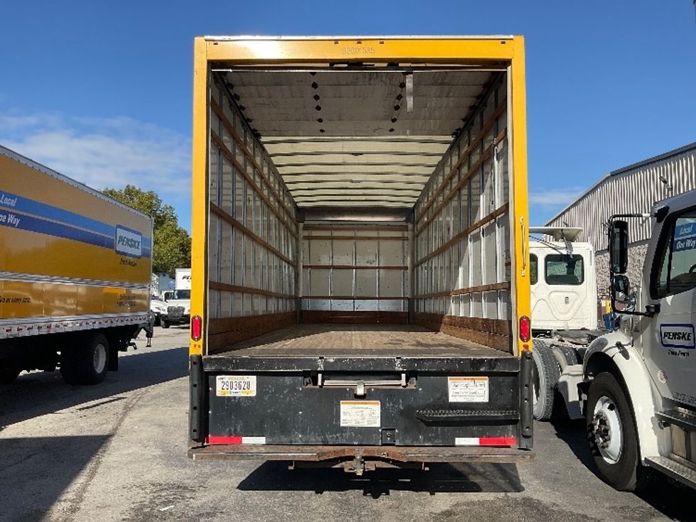 Medium Duty Box Truck-Light and Medium Duty Trucks-International-2021-MV607-Miami-FL-213,380\n\t\tmiles-$ 40,250 - Image 8