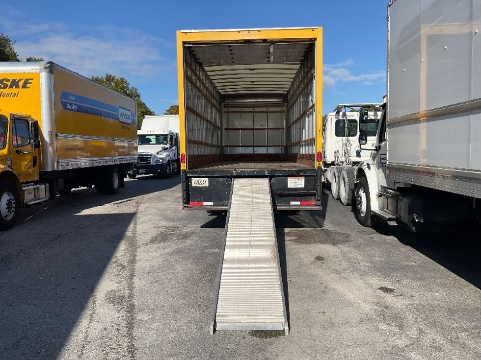 Medium Duty Box Truck-Light and Medium Duty Trucks-International-2021-MV607-Miami-FL-213,380\n\t\tmiles-$ 40,250 - Image 9