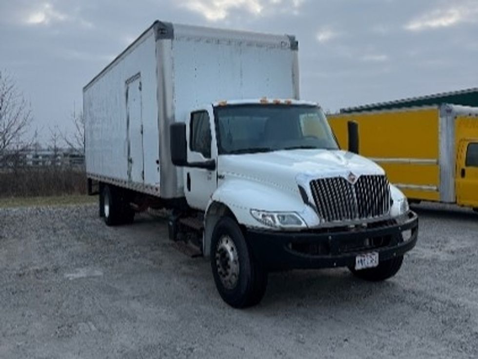 Medium Duty Box Truck-Light and Medium Duty Trucks-International-2021-MV607-Middlefield-OH-115,110\n\t\tmiles-$ 55,500 - Image 1
