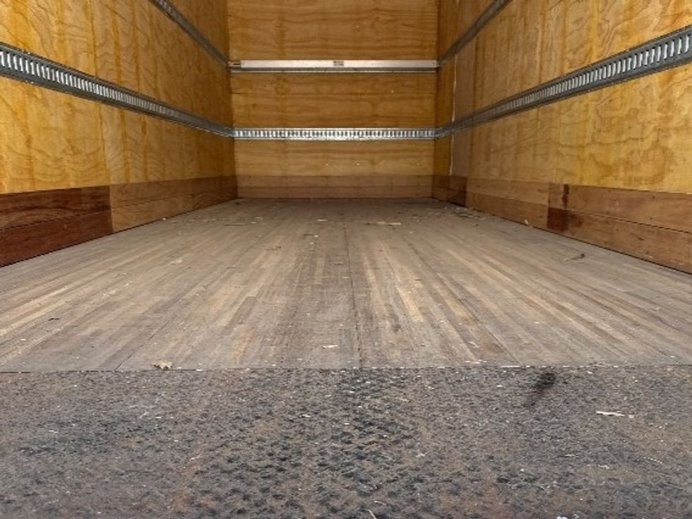 Medium Duty Box Truck-Light and Medium Duty Trucks-International-2021-MV607-Middlefield-OH-115,110\n\t\tmiles-$ 55,500 - Image 10