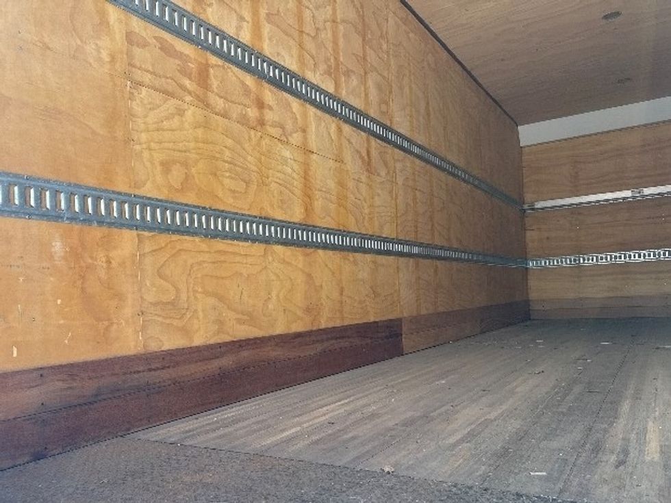 Medium Duty Box Truck-Light and Medium Duty Trucks-International-2021-MV607-Middlefield-OH-115,110\n\t\tmiles-$ 55,500 - Image 11