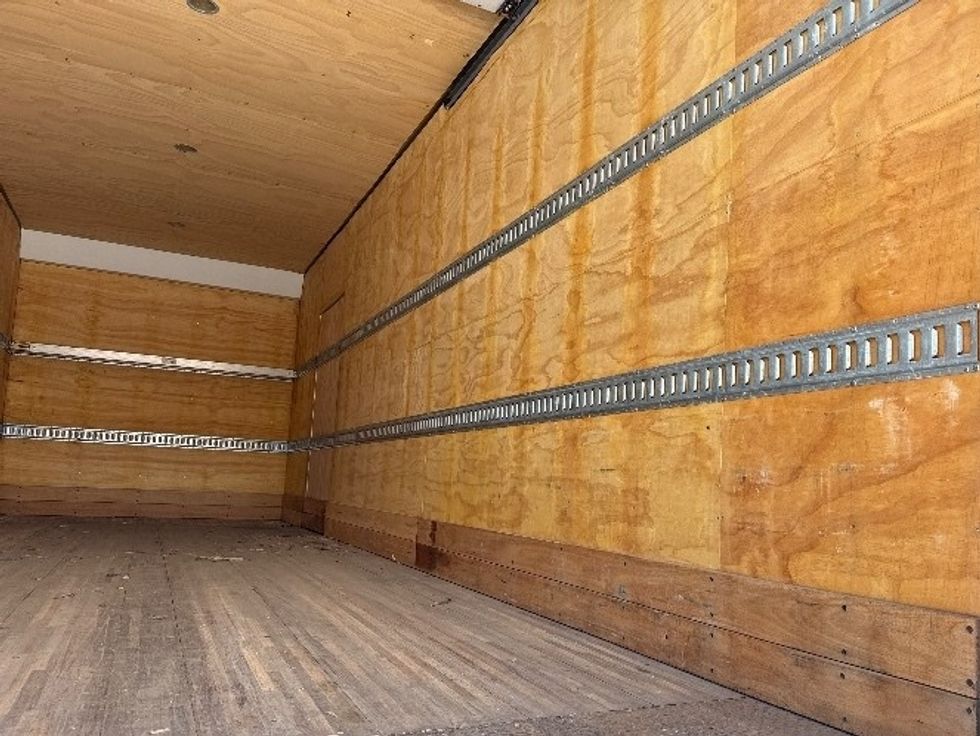 Medium Duty Box Truck-Light and Medium Duty Trucks-International-2021-MV607-Middlefield-OH-115,110\n\t\tmiles-$ 55,500 - Image 12