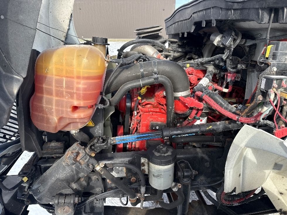 Medium Duty Box Truck-Light and Medium Duty Trucks-International-2021-MV607-Middlefield-OH-115,110\n\t\tmiles-$ 55,500 - Image 24