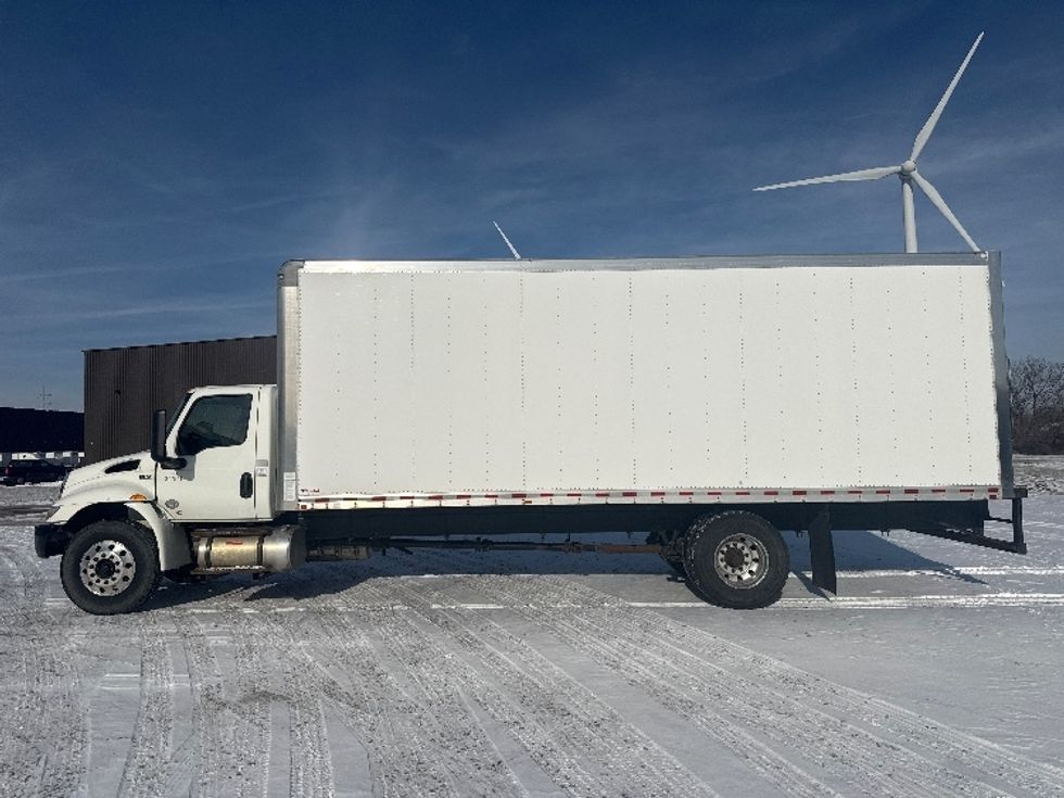 Medium Duty Box Truck-Light and Medium Duty Trucks-International-2021-MV607-Middlefield-OH-115,110\n\t\tmiles-$ 55,500 - Image 4