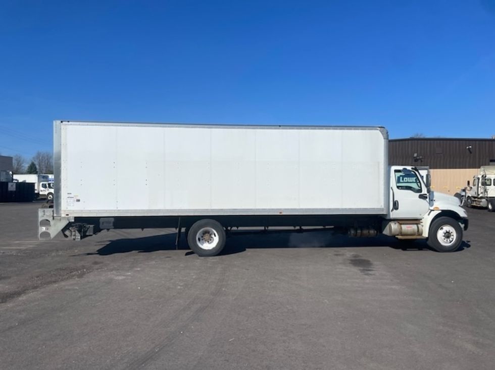 Medium Duty Box Truck-Light and Medium Duty Trucks-International-2021-MV607-Middlefield-OH-134,288\n\t\tmiles-$ 56,500 - Image 15