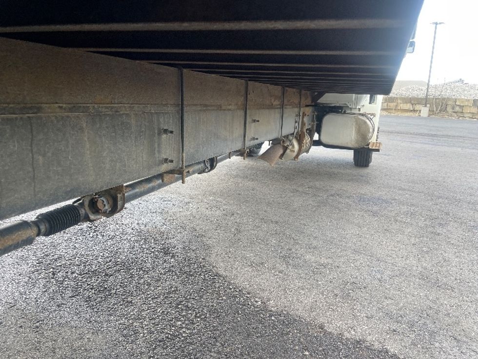 Medium Duty Box Truck-Light and Medium Duty Trucks-International-2021-MV607-Middlefield-OH-134,288\n\t\tmiles-$ 56,500 - Image 14