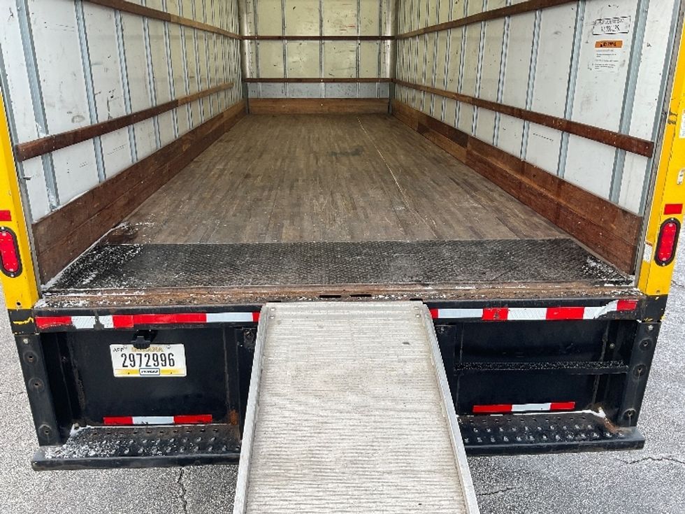 Medium Duty Box Truck-Light and Medium Duty Trucks-International-2021-MV607-Middlefield-OH-167,515\n\t\tmiles-$ 45,750 - Image 10