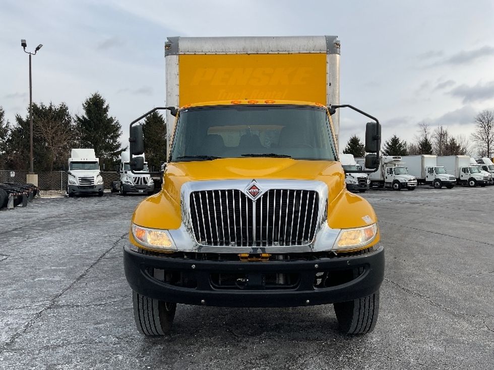 Medium Duty Box Truck-Light and Medium Duty Trucks-International-2021-MV607-Middlefield-OH-167,515\n\t\tmiles-$ 45,750 - Image 2
