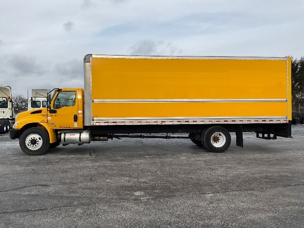 Medium Duty Box Truck-Light and Medium Duty Trucks-International-2021-MV607-Middlefield-OH-167,515\n\t\tmiles-$ 45,750 - Image 4