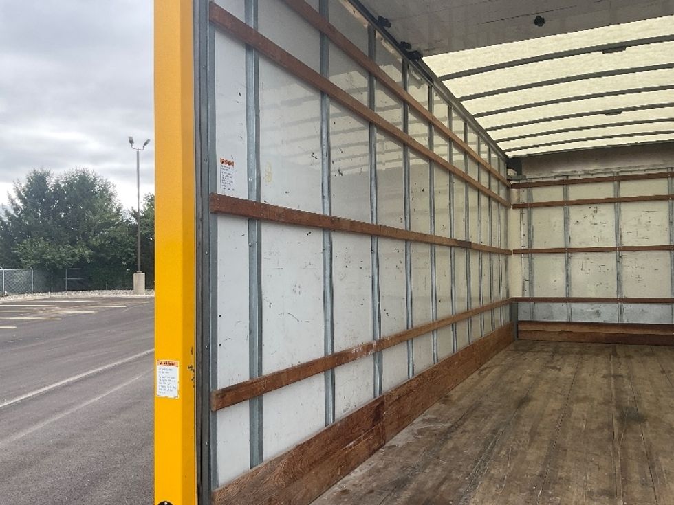 Medium Duty Box Truck-Light and Medium Duty Trucks-International-2021-MV607-Middlefield-OH-175,296\n\t\tmiles-$ 35,500 - Image 10