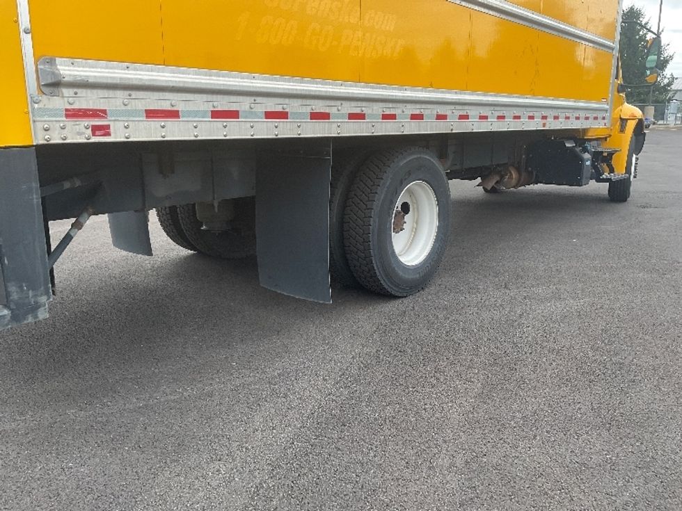 Medium Duty Box Truck-Light and Medium Duty Trucks-International-2021-MV607-Middlefield-OH-175,296\n\t\tmiles-$ 35,500 - Image 14