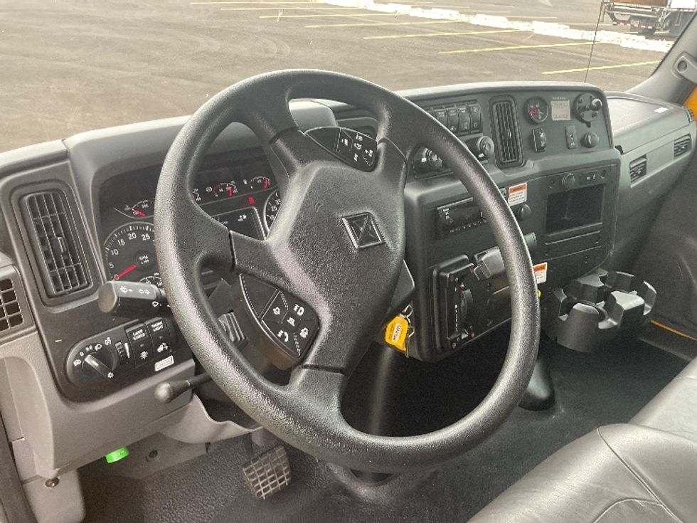 Medium Duty Box Truck-Light and Medium Duty Trucks-International-2021-MV607-Middlefield-OH-175,296\n\t\tmiles-$ 35,500 - Image 17