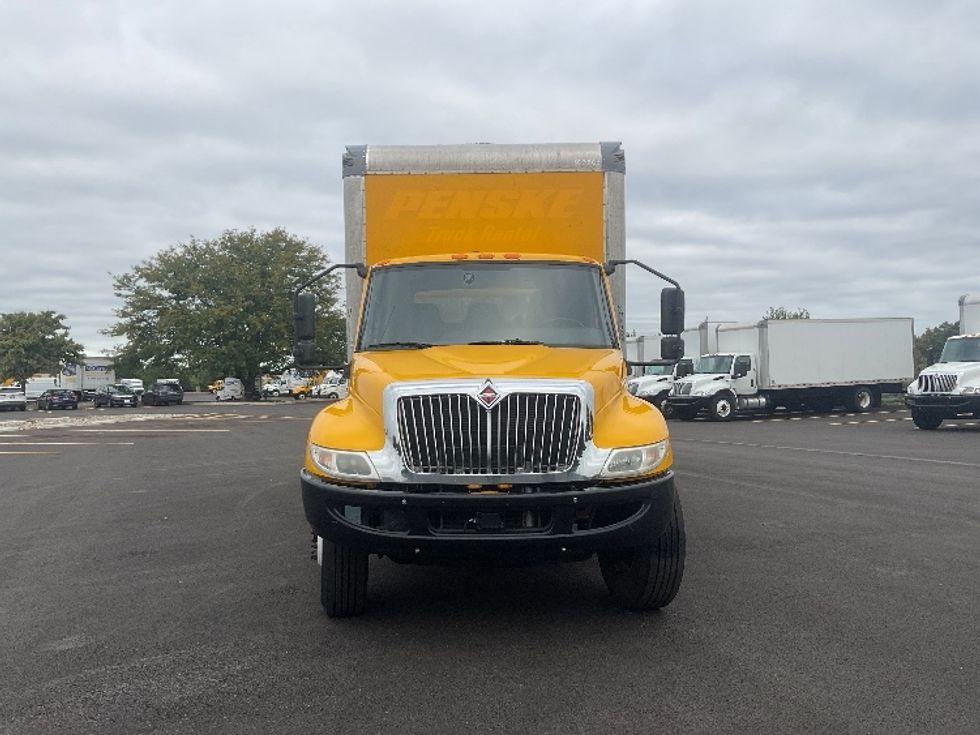 Medium Duty Box Truck-Light and Medium Duty Trucks-International-2021-MV607-Middlefield-OH-175,296\n\t\tmiles-$ 35,500 - Image 2