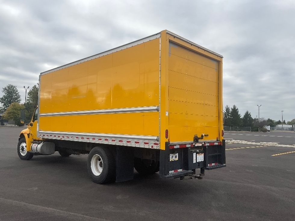 Medium Duty Box Truck-Light and Medium Duty Trucks-International-2021-MV607-Middlefield-OH-175,296\n\t\tmiles-$ 35,500 - Image 6