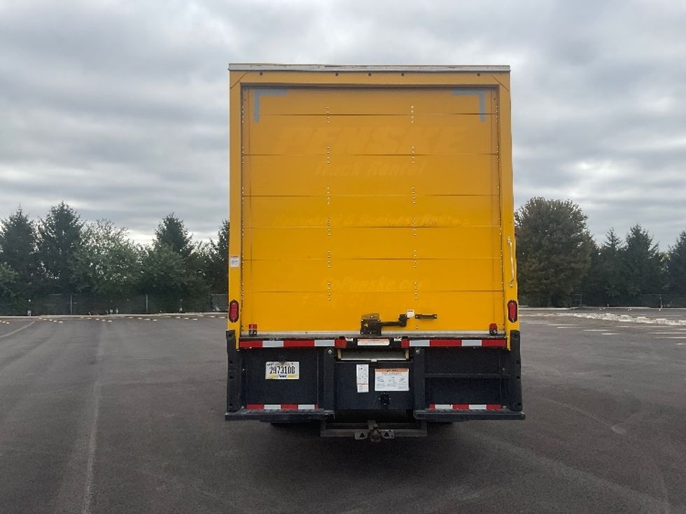 Medium Duty Box Truck-Light and Medium Duty Trucks-International-2021-MV607-Middlefield-OH-175,296\n\t\tmiles-$ 35,500 - Image 7