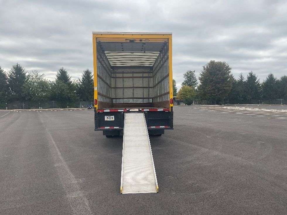 Medium Duty Box Truck-Light and Medium Duty Trucks-International-2021-MV607-Middlefield-OH-175,296\n\t\tmiles-$ 35,500 - Image 9