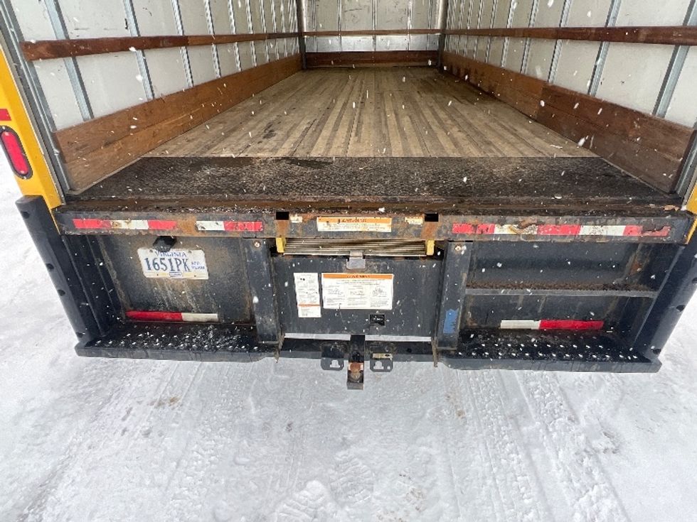 Medium Duty Box Truck-Light and Medium Duty Trucks-International-2021-MV607-Middlefield-OH-187,715\n\t\tmiles-$ 37,000 - Image 10